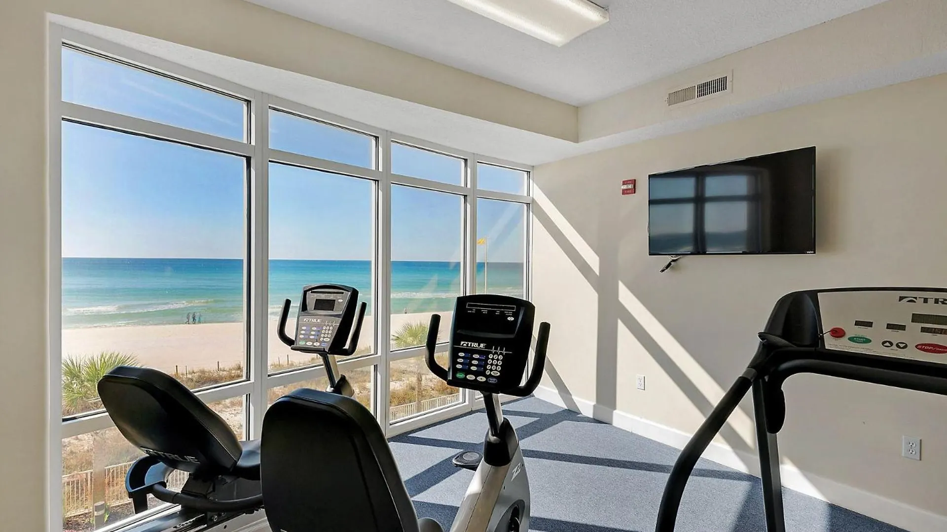 Semesterbostad Beautiful Ocean Views! 2-Bedroom, 2-Bathroom! Resort Pools! Panama City Beach USA