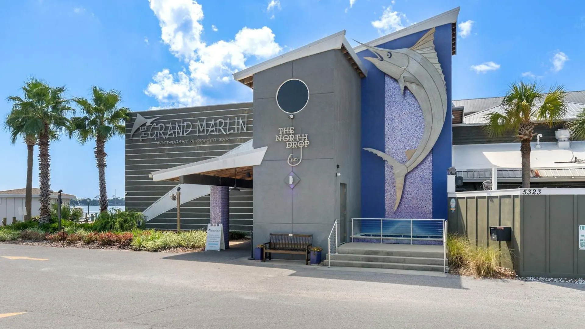 Beautiful Ocean Views! 2-Bedroom, 2-Bathroom! Resort Pools! Panama City Beach