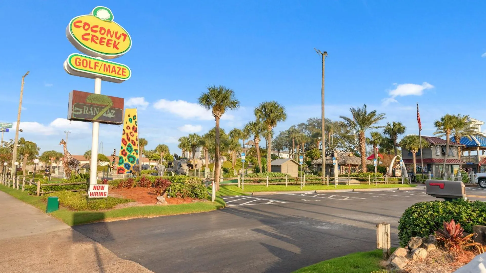 Beautiful Ocean Views! 2-Bedroom, 2-Bathroom! Resort Pools! Panama City Beach