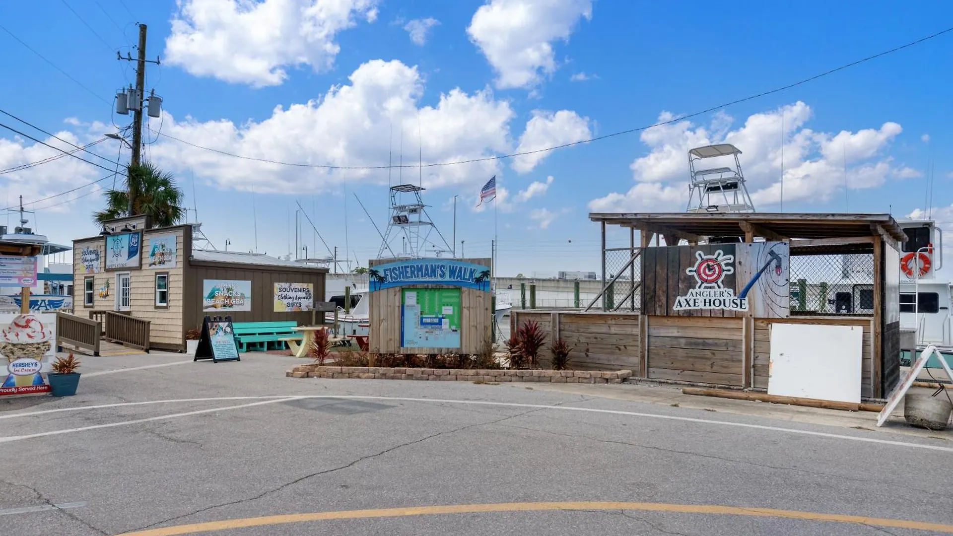 Beautiful Ocean Views! 2-Bedroom, 2-Bathroom! Resort Pools! Panama City Beach Semesterbostad